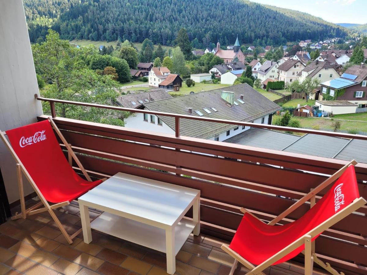 Apartamento Wohlfühloase im Schwarzwald mit Panoramablick Enzklösterle Exterior foto